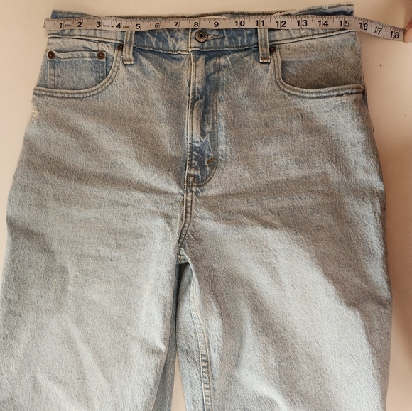 Abercrombie and Fitch The 90s Straight Ultra High Rise Jeans Size 29/8 - Picture 6 of 8